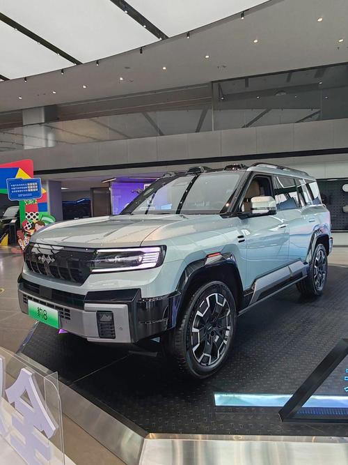 深圳151比亚迪方程豹硬派越野的爆款，英菲尼迪35周年与你共成长